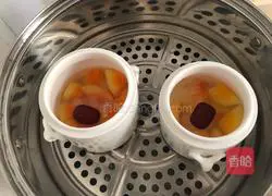 Illustration of how to make papaya stewed in milk 4