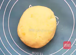 Illustration of how to make smiley potato pancakes 4