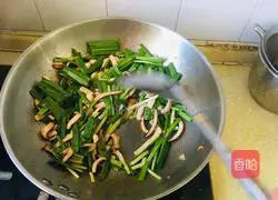 Illustration of how to make shredded squid and fried leeks 10