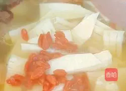 Bamboo shoots and coconut chicken soup recipe 8
