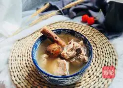 Five fingers Illustration of how to make peach and jujube soup 7