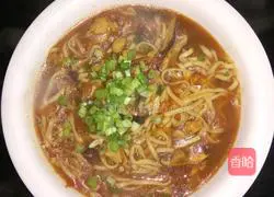 Illustration of how to make shredded mushroom and chicken noodles 3