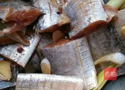 Illustration of how to make fried hairtail 2