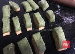 Illustration of how to make butterfly steamed buns 5