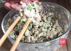 Illustration of how to make vegetable patties 8