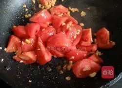 Illustration of how to make tomato and egg noodles 5