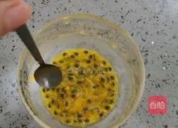 Yakult Passion Fruit Starry Sky Cup Recipe Illustration 5