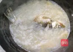 Illustration of how to make crucian carp tofu soup 7