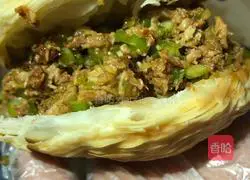 Illustration of how to make Roujiamo 6