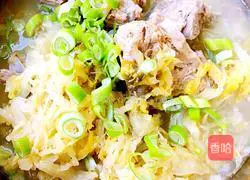 Illustration of how to make braised pork ribs with pickled cabbage 6