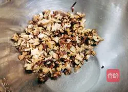 Illustration of how to make mushroom and green vegetable buns 4