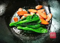 Illustration of how to make delicious fried instant noodles 6