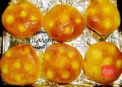 Illustration of how to make butter and sugar bread 9