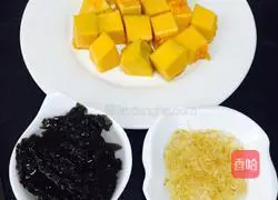Illustration of how to make seaweed, shrimp skin and pumpkin soup 2
