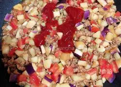 Illustration of how to make noodles with minced meat and double eggplants (10 minutes of quick braised noodles)