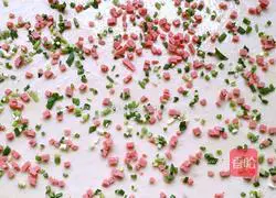 Illustration of how to make scallion and ham rolls 6