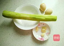 Illustration of how to make luffa and scrambled eggs 1