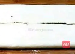 Illustration of how to make black sesame flower rolls 4