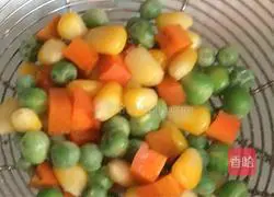 Illustration of how to make sesame-flavored pot-wrapped pork 9