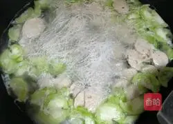 Illustration of how to make clam and loofah vermicelli soup 8