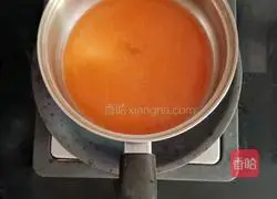 Illustration of how to make egg yolk and tofu noodles (baby food supplement) 10