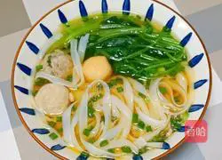 Meatballs Illustration of soup rice noodles 10