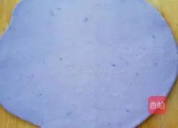 Illustration of how to make purple sweet potato flowers 4