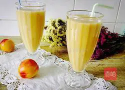 Illustration of how to make freshly squeezed fruit drinks 5