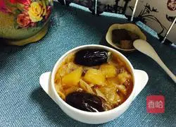 Apple, Tremella and Red Date Soup Recipe Illustration 7