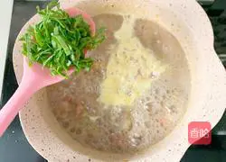 Complementary food for babies over 1 week old: Beef colorful pimple soup recipe illustration 11