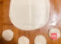 Golden ice flower vegetarian pot stickers, nutritious and delicious recipe illustration 9