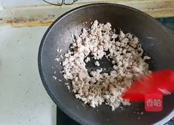 Illustration of how to make noodles with mushroom meat sauce 7