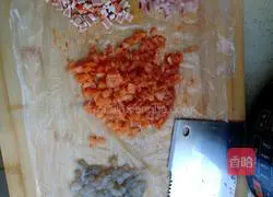 Illustration of how to make kimchi seafood pancake 1