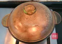 Illustration of how to make mushroom and egg soup 13