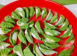 Illustration of how to make jade cabbage dumplings 6