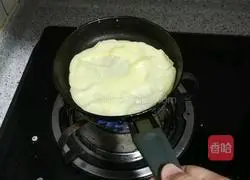 Eggs Illustration of how to make pancakes 3