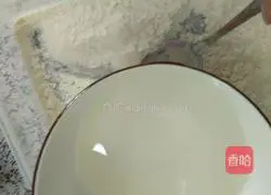 Illustration of how to make red and white sugar steamed buns 8