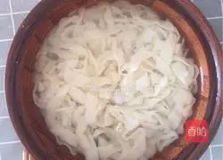 Illustration of how to make fried noodles 14