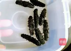 How to soak dried sea cucumber#New Year's Eve dinner recipe illustration 2