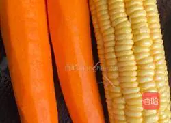 Corn Illustration of how to make carrot and pork ribs soup 1