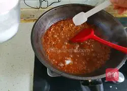 Illustration of Mushroom Meat Sauce Noodles 15