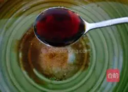 Illustration of how to make chicken soup noodles 11