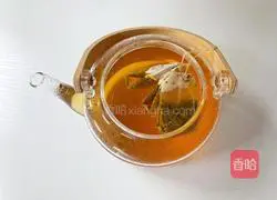Illustration of how to make kumquat lemon tea 2
