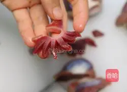 Illustration of Korean Spicy Duck Gizzard Noodles 6