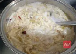 Illustration of how to make pickled cabbage, vermicelli, tofu and mutton soup 9