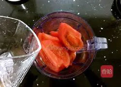 Illustration of how to make tomato juice 2