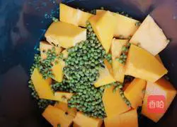 Illustration of how to make pumpkin and mung bean soup 5