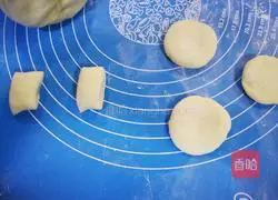 Illustration of how to make fried bamboo shoot buns 10