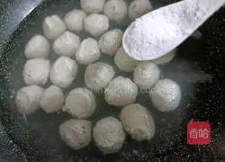 Lotus root balls and water shield soup recipe 11