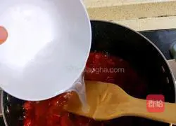 Illustration of how to make braised noodles with small tomatoes and eggs (baby complementary food) 8
